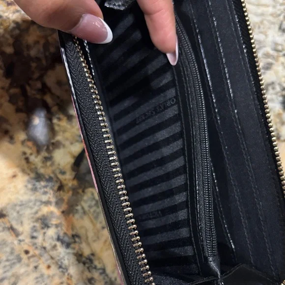 Victoria's Secret Floral Black Wallet - Picture 4 of 6